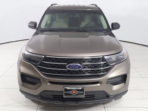Used 2021 Ford Explorer XLT image 52