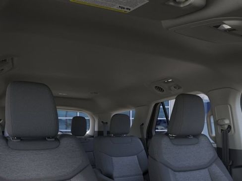 New 2026 Ford Explorer Active RWD image 22