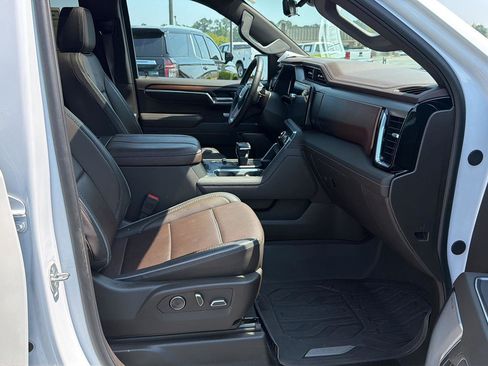 Used 2024 GMC Sierra 1500 Denali w/ Technology Package image 14
