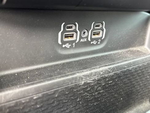Used 2022 RAM 1500 Laramie w/ Sport Appearance Package AWD/4WD image 36