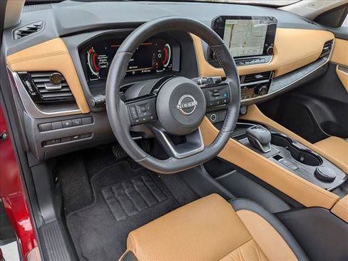 Used 2023 Nissan Rogue Platinum w/ Platinum Premium Package image 9