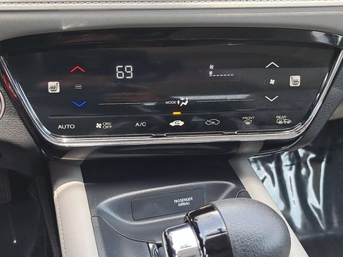 Used 2018 Honda HR-V EX image 23
