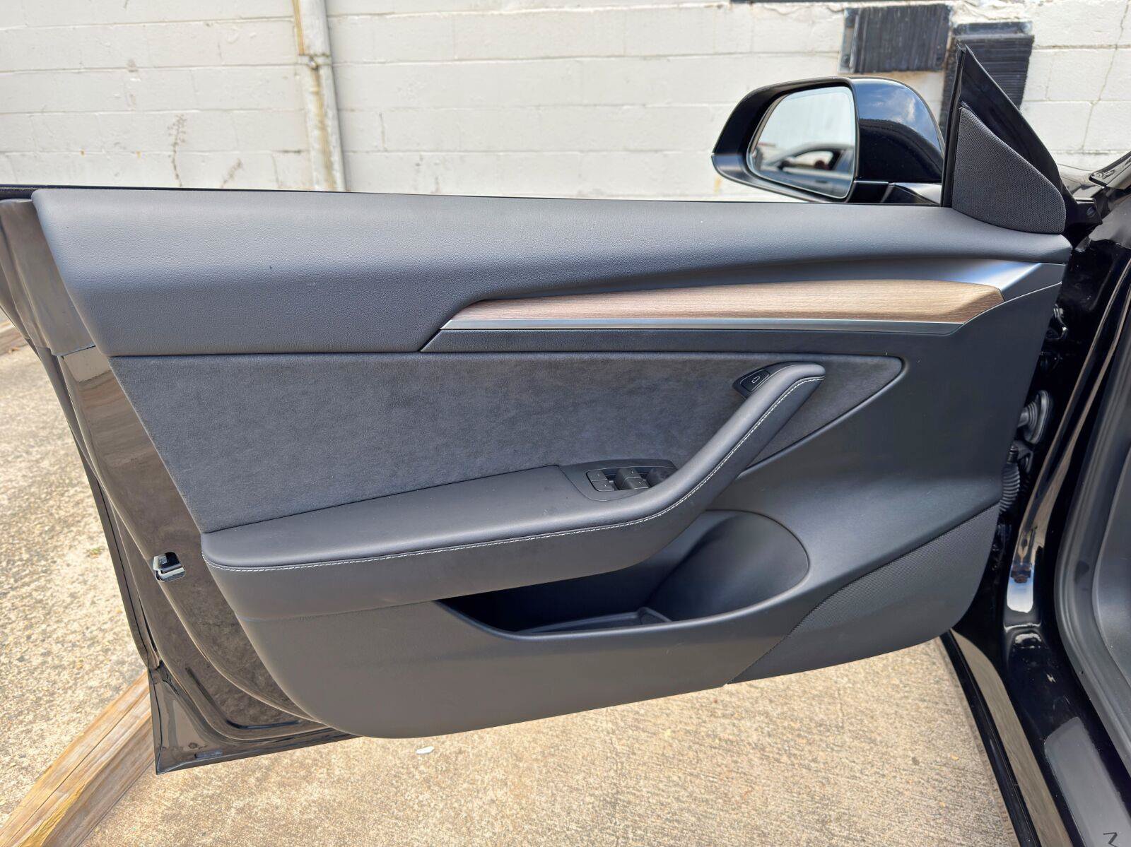 Used 2023 Tesla Model 3 Standard Range RWD image 41