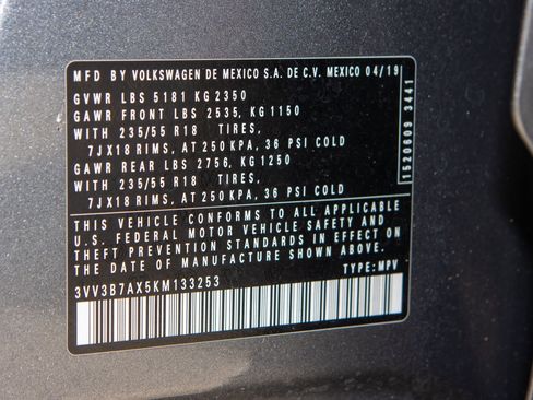 Used 2019 Volkswagen Tiguan SEL image 36