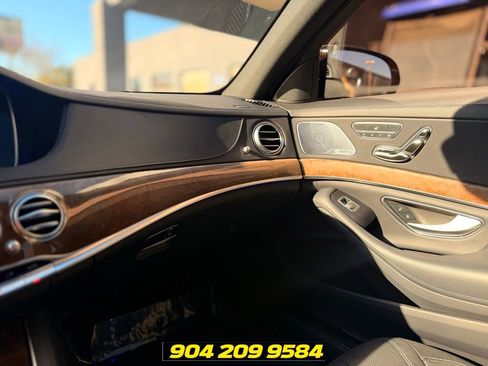 Used 2017 Mercedes-Benz S 550 Sedan image 28