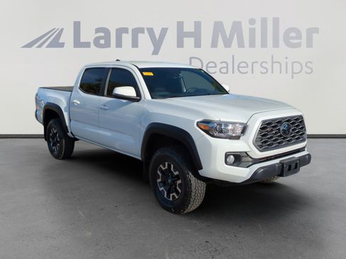 Used 2023 Toyota Tacoma TRD Off-Road image 7