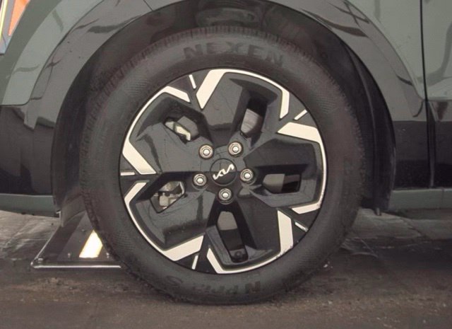 Certified 2023 Kia Niro Wind FWD image 5