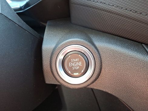 Used 2023 Chevrolet TrailBlazer LT AWD/4WD image 23