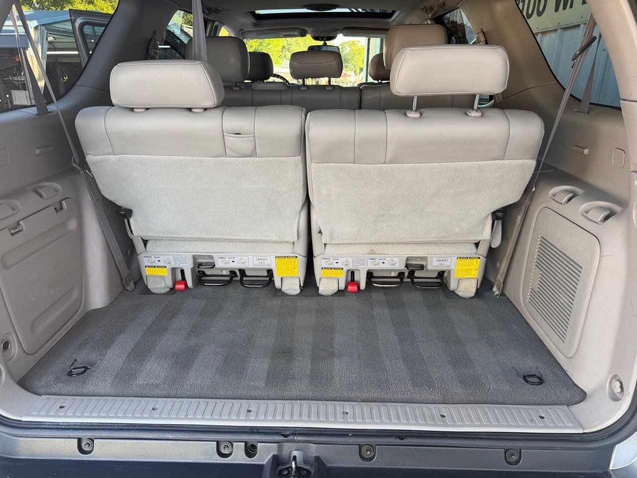 Used 2003 Toyota Sequoia Limited RWD image 31