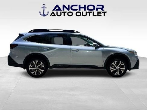 Used 2022 Subaru Outback Limited w/ Popular Package #2 AWD/4WD image 9