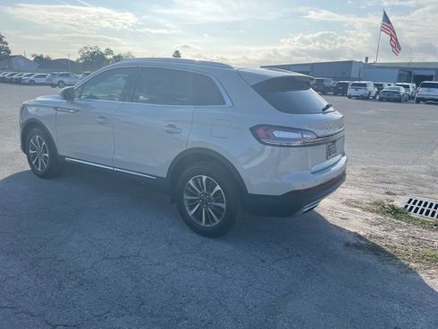 Used 2023 Lincoln Nautilus AWD w/ Premium Package image 4