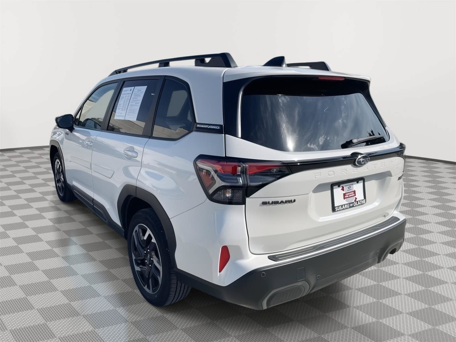 Used 2025 Subaru Forester Limited w/ Popular Package AWD/4WD image 24