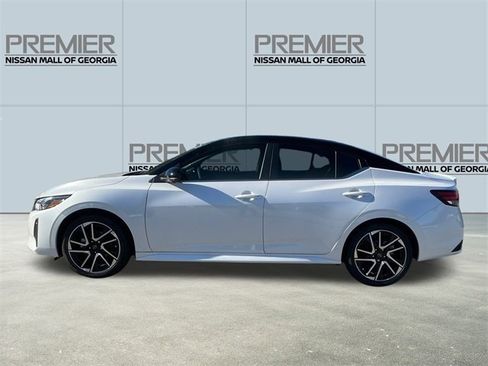 New 2025 Nissan Sentra SR w/ SR Premium Package image 8