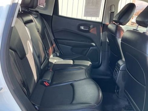 Used 2020 Jeep Compass Latitude AWD/4WD image 33