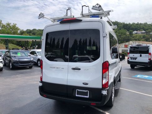 Used 2019 Ford Transit 150 XLT RWD image 5