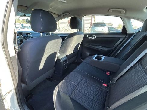 Used 2017 Nissan Sentra SV FWD image 29