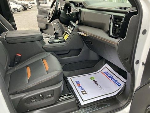 New 2026 GMC Sierra 1500 AT4 w/ AT4 Premium Package AWD/4WD image 21