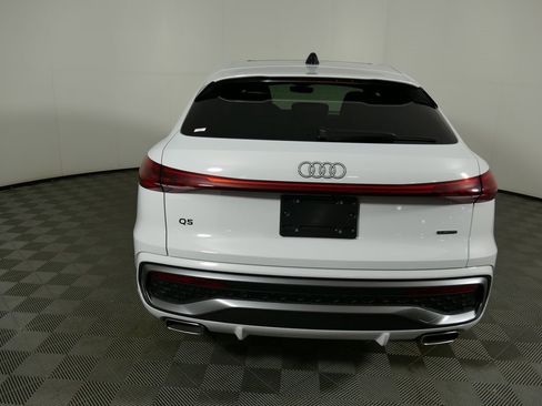 New 2025 Audi Q5 Premium Plus image 4