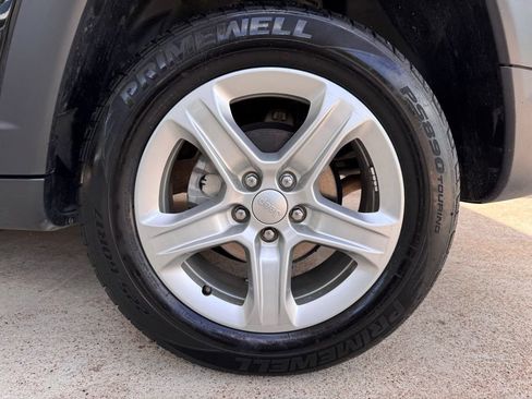 Used 2023 Jeep Compass Sport AWD/4WD image 23