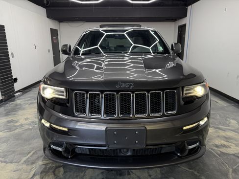 Used 2016 Jeep Grand Cherokee SRT AWD/4WD image 5