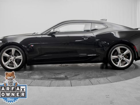 Used 2018 Chevrolet Camaro SS RWD image 6