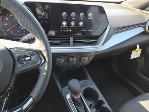 New 2026 Chevrolet Trax RS w/ Sunroof Package image 34