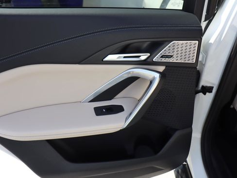 Certified 2024 BMW X2 xDrive28i w/ Premium Package image 21