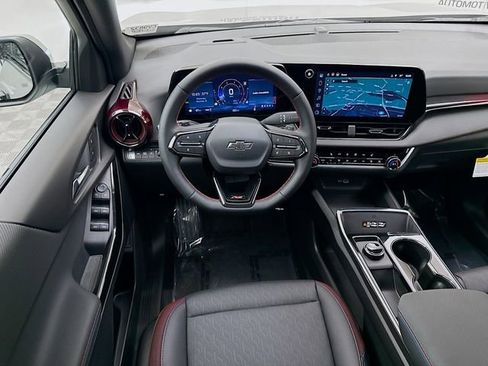 New 2026 Chevrolet Equinox RS w/ LPO, Floor Liner Package image 23