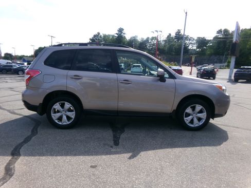 Used 2016 Subaru Forester 2.5i Premium w/ All-Weather Package image 8