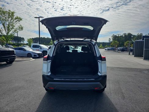Used 2023 Nissan Rogue SV FWD image 14