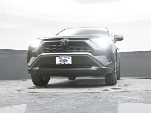 Used 2025 Toyota RAV4 XLE image 36