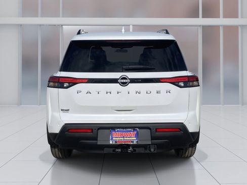 New 2025 Nissan Pathfinder SV w/ SV Premium Package image 5