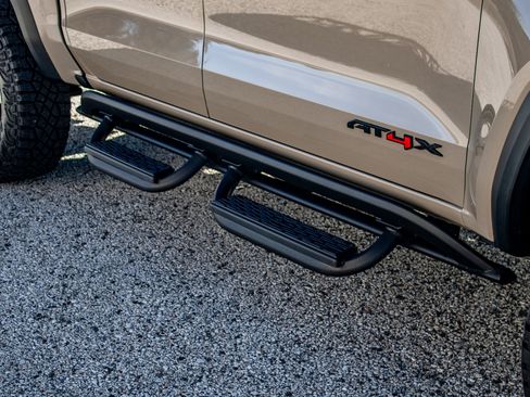 Used 2024 GMC Canyon AT4X image 15