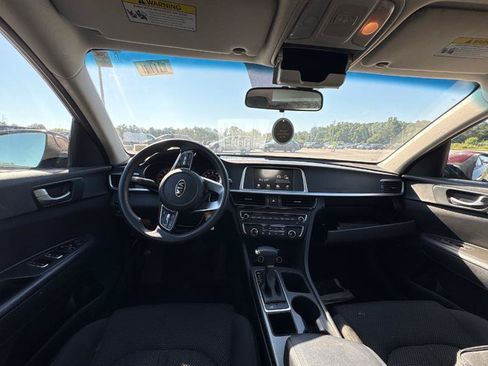 Used 2019 Kia Optima LX FWD image 4