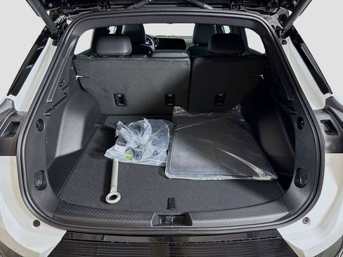 New 2026 Chevrolet Equinox EV LT image 26