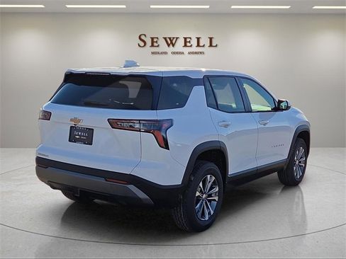 New 2026 Chevrolet Equinox LT image 4