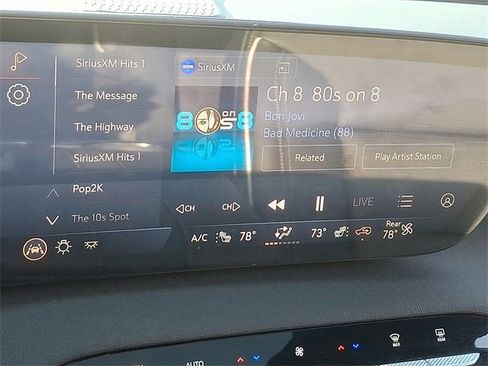 Used 2025 Buick Enclave Sport Touring w/ Super Cruise Package image 18