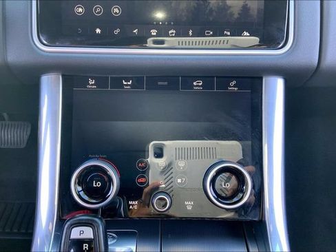 Used 2018 Land Rover Range Rover Sport HSE AWD/4WD image 32