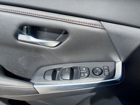 New 2025 Nissan Sentra SR w/ SR Premium Package image 23