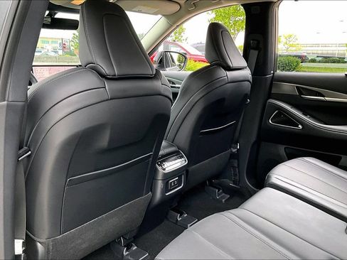 Certified 2026 INFINITI QX60 Luxe w/ Cargo Package AWD/4WD image 31