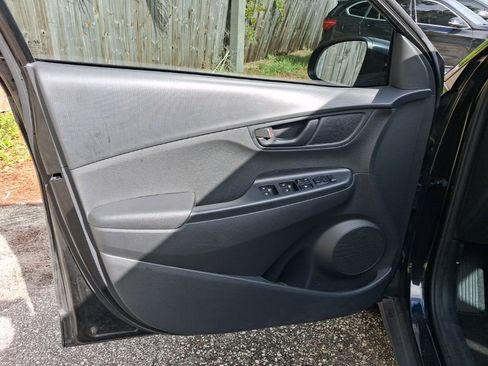 Used 2022 Hyundai Kona SEL w/ Cargo Package image 19