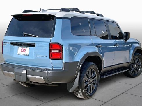 Used 2025 Toyota Land Cruiser image 12