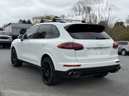 Used 2018 Porsche Cayenne S Platinum image 5