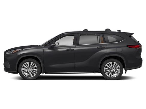 Used 2024 Toyota Highlander Platinum AWD/4WD image 3