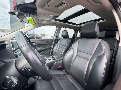 Used 2021 Nissan Rogue SV w/ Premium Package image 21