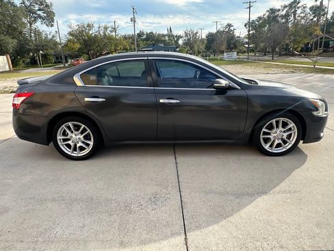 Used 2009 Nissan Maxima 3.5 SV w/ Premium Pkg image 9