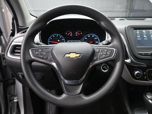 Used 2018 Chevrolet Equinox LS w/ LPO, Cargo Package FWD image 6