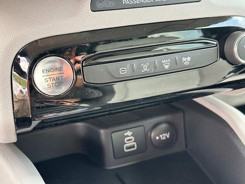 New 2025 Ford Escape SE w/ Class II Trailer Tow Package image 62