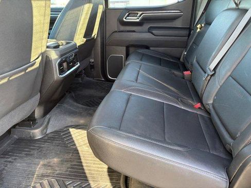 Used 2023 Chevrolet Silverado 1500 LTZ w/ LTZ Premium Package image 15