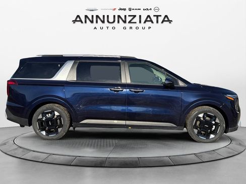 New 2026 Kia Carnival EX FWD image 6